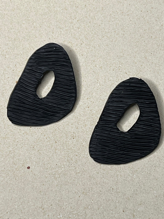 Velvet Noir Earring #1